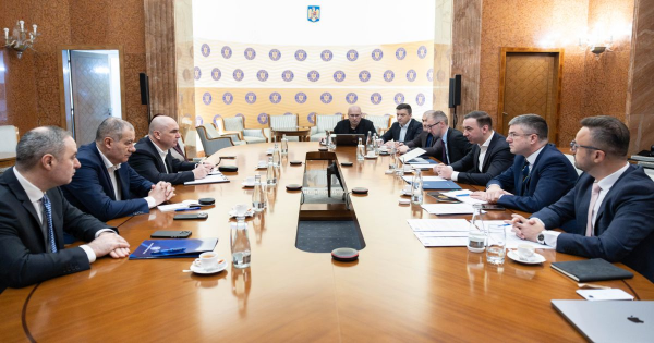 Ordonanta carburantilor a fost adoptata: Guvernul a redus perioada de criza si a limitat adaosul comercial la media din 2025